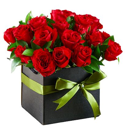 Cute Roses with Greenery Box