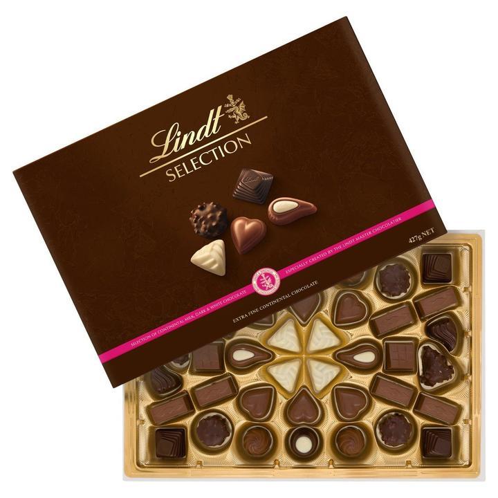 Luxury Lindt Selection Box Chocolate Size 428g