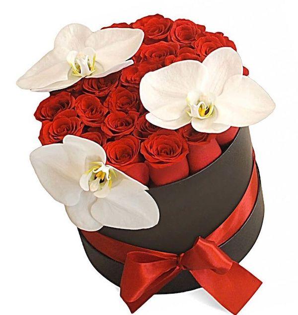 Red Roses with White Box
